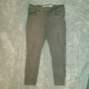 VIP Distressed Jeans